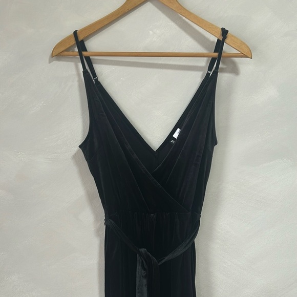 H&M Velour Velvet Jumpsuit in Black, cross wrap top wide leg skinny straps small - Picture 4 of 9